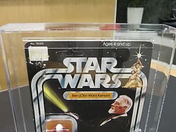 VINTAGE STAR WARS KENNER 12 BACK-A BEN OBI-WAN KENOBI SKU ON FIGURE STAND AFA 75