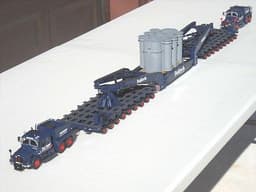 1/50 Huge Heavy Haulage 288 wheel Lowboy Trailer and Trucks, Corgi NZG
