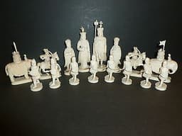 A Large Antique Cantonese King George Chess Set C 1820