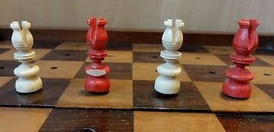 Antique English Travel Chess Set St George Pattern