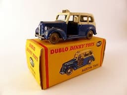 Boxed Diecast Dublo Dinky Austin Taxi No 067