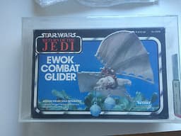 BOXED VINTAGE KENNER STAR WARS ROTJ EWOK COMBAT GLIDER AFA 85 NM +
