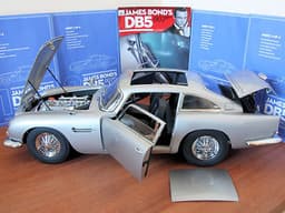 BUILD YOUR OWN JAMES BOND 007 1:8 SCALE ASTON MARTIN DB5 GOLDFINGER / SKYFALL