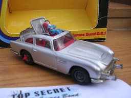 CORGI 270 JAMES BOND ASTON MARTIN DB5 & BOX