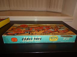 Corgi Gift Set No 23 Chipperfields Circus Models - with Booking Office. RARE