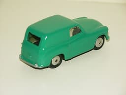 Corgi Hillman Husky / Commer Cobb Conversion