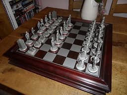 Danbury Mint DOCTOR WHO full Chess set 1992