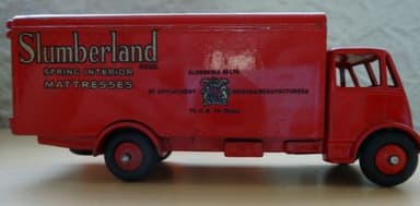 Dinky 514 Slumberland Guy Van