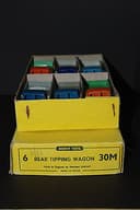DINKY TOY 6 REAR TIPPING WAGONS 30M WITH TRADE BOX EXCELLENT CONDITION