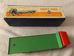 DINKY TOYS 502 DIECAST FODEN FLAT TRUCK WITH ORIGINAL BOX, DELIVERY LORRY