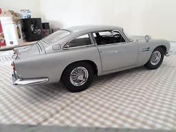 Eaglemoss Aston martin DB5 1:8 build your own james bond 007 !!!Built!!!