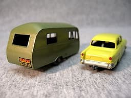 MATCHBOX LESNEY No.23 Bluebird Dauphine trailer & No.45 Vauxhaul Victor NICE set