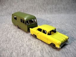 MATCHBOX LESNEY No.23 Bluebird Dauphine trailer & No.45 Vauxhaul Victor NICE set