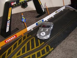Revell "Scalextric" Jaguar E-Type #16 LeMans 1964 SLOT CAR in 1/32 scale