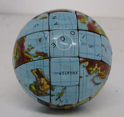RUBIK’S CUBE-TYPE PUZZLE.. THE WORLD / GLOBE Late 1980\'s