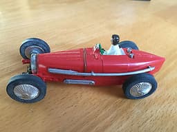 SCALEXTRIC TRIANG RED BUGATTI C70 STEVE HAVILLAND