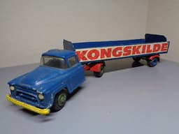 VILMER DENMARK VINTAGE 1950\'S CHEVROLET TRUCK WITH LONGTRAILER VERY RARE ITEM