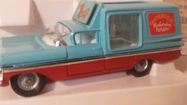 Vintage CORGI Toys Chipperfields Performing Poodles Chevrolet 511 - Boxed