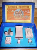 Vintage Dinky Varden Doll\'s house Toy Bedroom Funiture; Set 102 complete & boxed