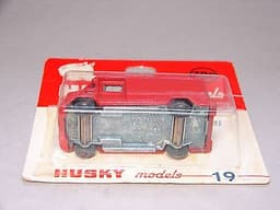 Vintage HUSKY #19 COMMERCIAL WALK THRO\' VAN - GREAT BRITAIN - MIP - 1960s