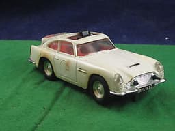 Vintage Tri-ang Scalextric Aston Martin C68 (James Bond) Non-Working RD152