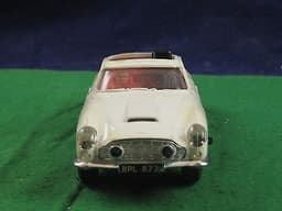 Vintage Tri-ang Scalextric Aston Martin C68 (James Bond) Non-Working RD152