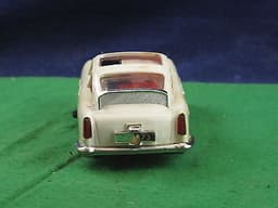 Vintage Tri-ang Scalextric Aston Martin C68 (James Bond) Non-Working RD152