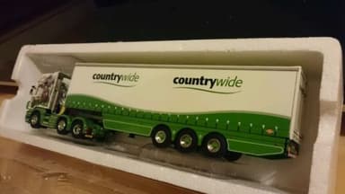 WSI 1:50 Countrywide Scania V8 Topline & Curtainside