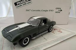 1967 CHEVROLET CORVETTE COUPE FSO DANBURY MINT DIECAST 1:24 TITLE BOXED RARE