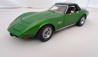 1975 CHEVROLET CORVETTE CONVERTIBLE DANBURY MINT DIECAST 1:24 BRIGHT GREEN