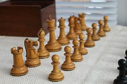 ANTIQUE 19c JAQUES EBONY & BOXWOOD CHESS SET