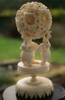 ANTIQUE CHINESE HAND CARVED CANTON COW BONE PUZZLE BALL