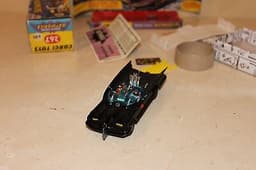 BATMOBILE #267 ...CORGI TOYS 1968... ALL ORIGINAL WITH BATMAN BADGE !!!