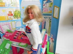 BIONIC WOMAN BEAUTY SALON + DOLL RARE KENNER PLAYSET TOYS SIX MILLION DOLLAR MAN
