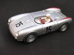 BOXED REVELL PORSCHE 550 SPYDER (# 15 AVUS 1955). SLOT CAR