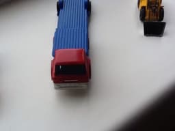 Corgi juniors road construction gift set, 7 Die-cast models 3 with whizzwheels