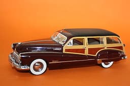Danbury Mint 1947 Buick Roadmaster Estate Wagon 1:24 Scale Die cast Car