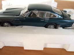 Danbury Mint 1964 Aston Martin DB5 Limited Ed - New and MINT in Aegean Blue RARE