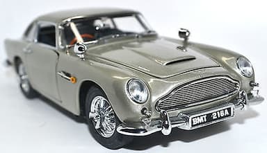 Danbury Mint James Bond Aston Martin DB5 1:24 Scale Unboxed