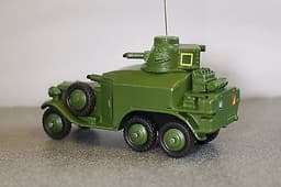 Dinky 1930\'s Vickers/Crossley 4 x 6 Armoured Car with Removable Aerial Code 3