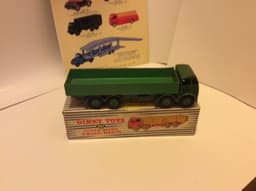 DINKY 901 FODEN DIESEL 8 WHEEL WAGON DARK GREEN LIGHT GREEN RARE
