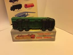 DINKY 901 FODEN DIESEL 8 WHEEL WAGON DARK GREEN LIGHT GREEN RARE