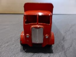 Dinky 919 Guy Golden Shred Van