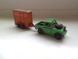 DINKY DUBLO MODEL No.73 LAND ROVER & HORSE BOX