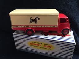 DINKY TOYS 917 GUY VAN SPRATTS Vintage Original 1954-1956