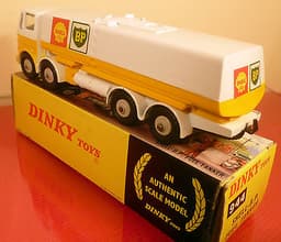 DINKY TOYS No.944: SHELL-BP FUEL TANKER: MECCANO DIECAST MODEL: 1960s: NEAR MINT