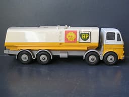 Dinky Toys nr. 944 – Shell BP fuel tanker