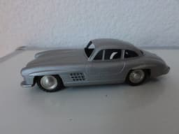 Marklin 5524/18 Mercedes-Benz 300 SL Coupe silver, excellent condition, no box