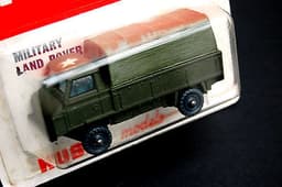 Mint HUSKY models No.21 MILITARY LAND ROVER TRUCK in red blister card