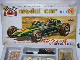 OLD DOYUSHA JAPAN "VANWALL F-1 1956" SLOT CAR KIT 1/24